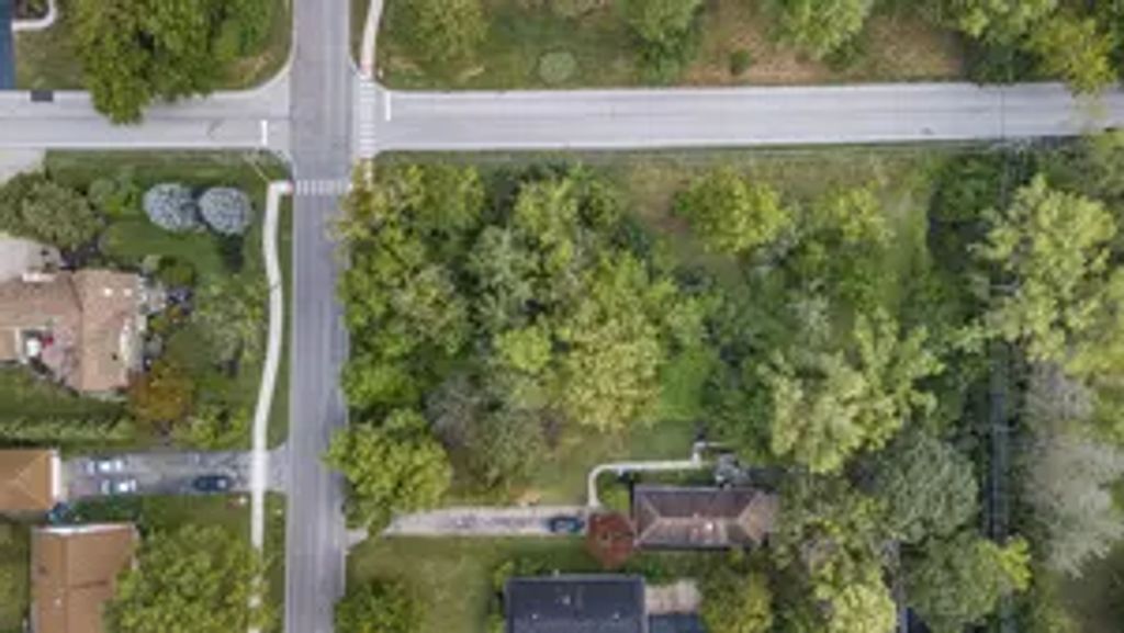 4601 Winchester Avenue, Lisle