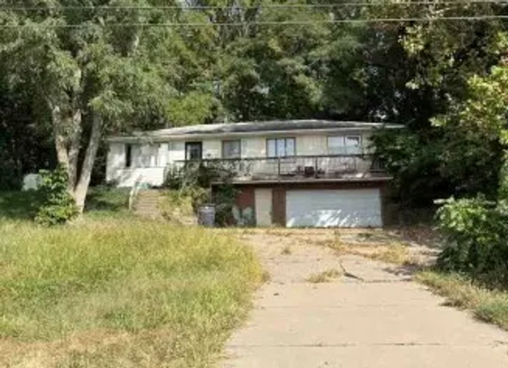 4449 46th Avenue, Rock Island