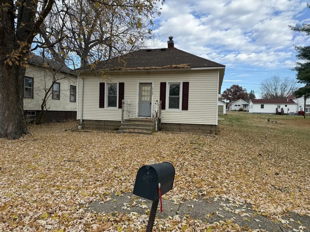 1706 Erie Avenue, Savanna