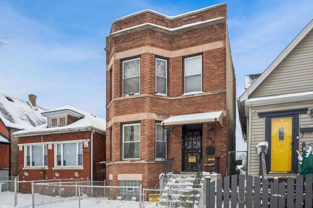 6934 S Cornell Avenue, Chicago