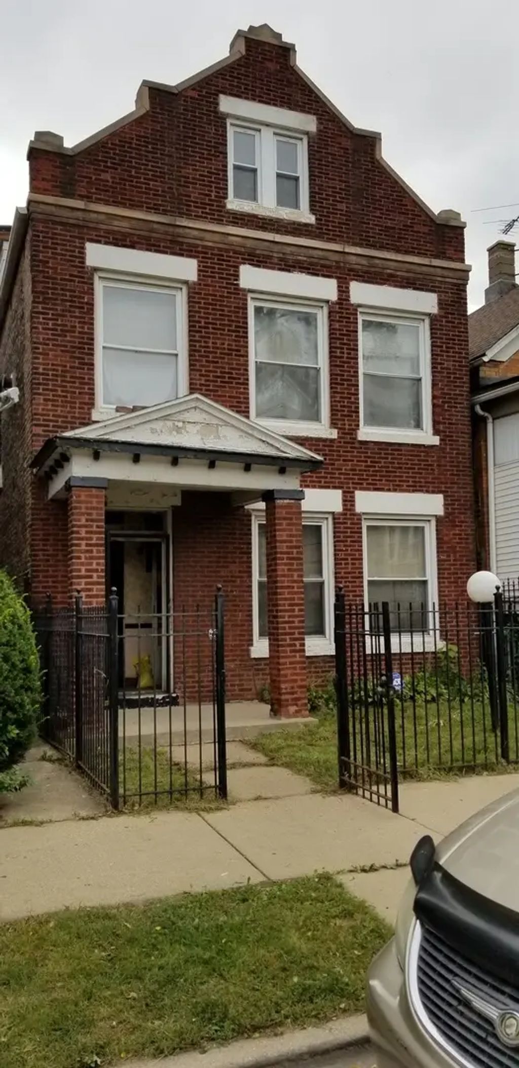 2243 S Kostner Avenue, Chicago