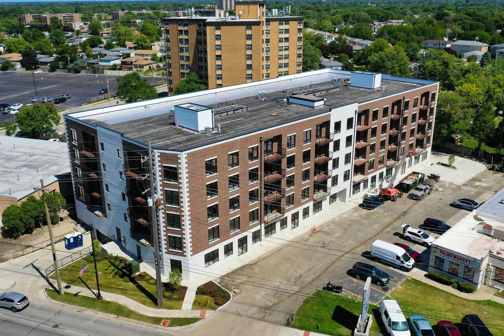 9201 N Milwaukee Avenue, Niles
