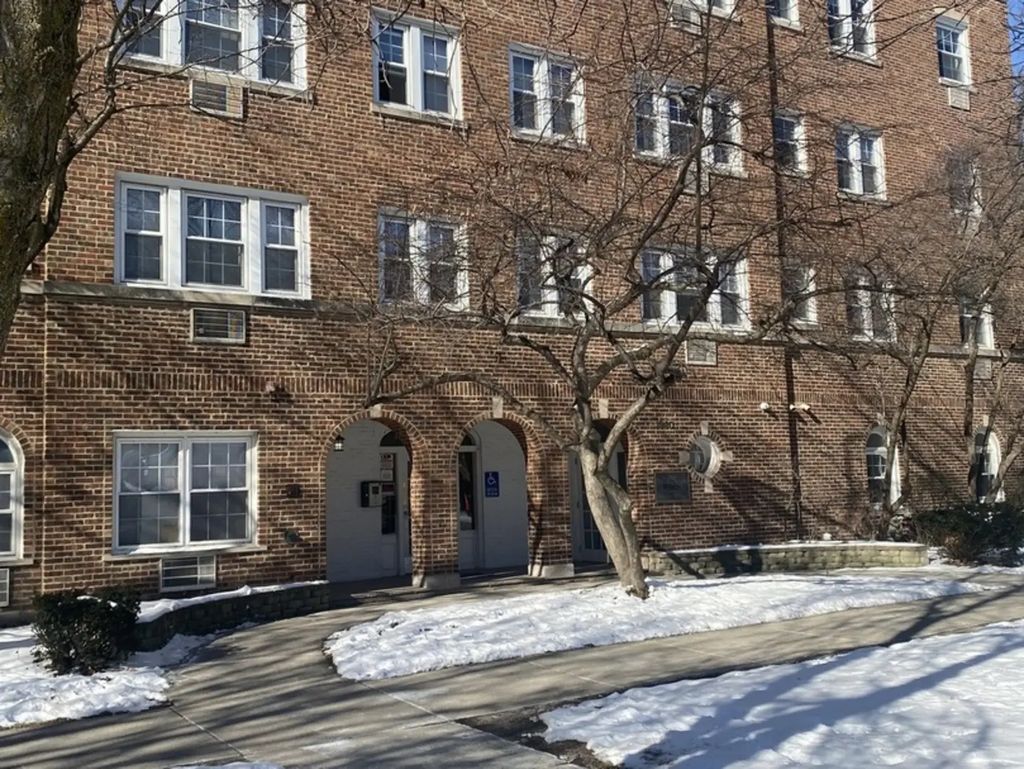 1940 Sherman Avenue, Evanston