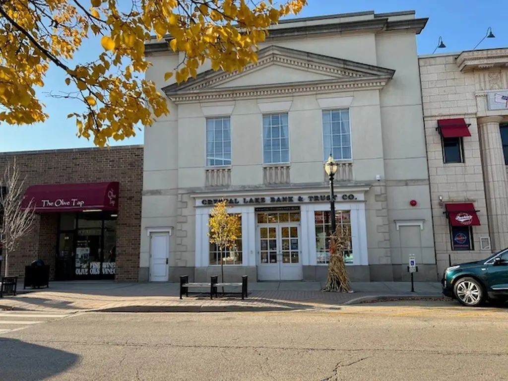 70 N Williams Street, Crystal Lake