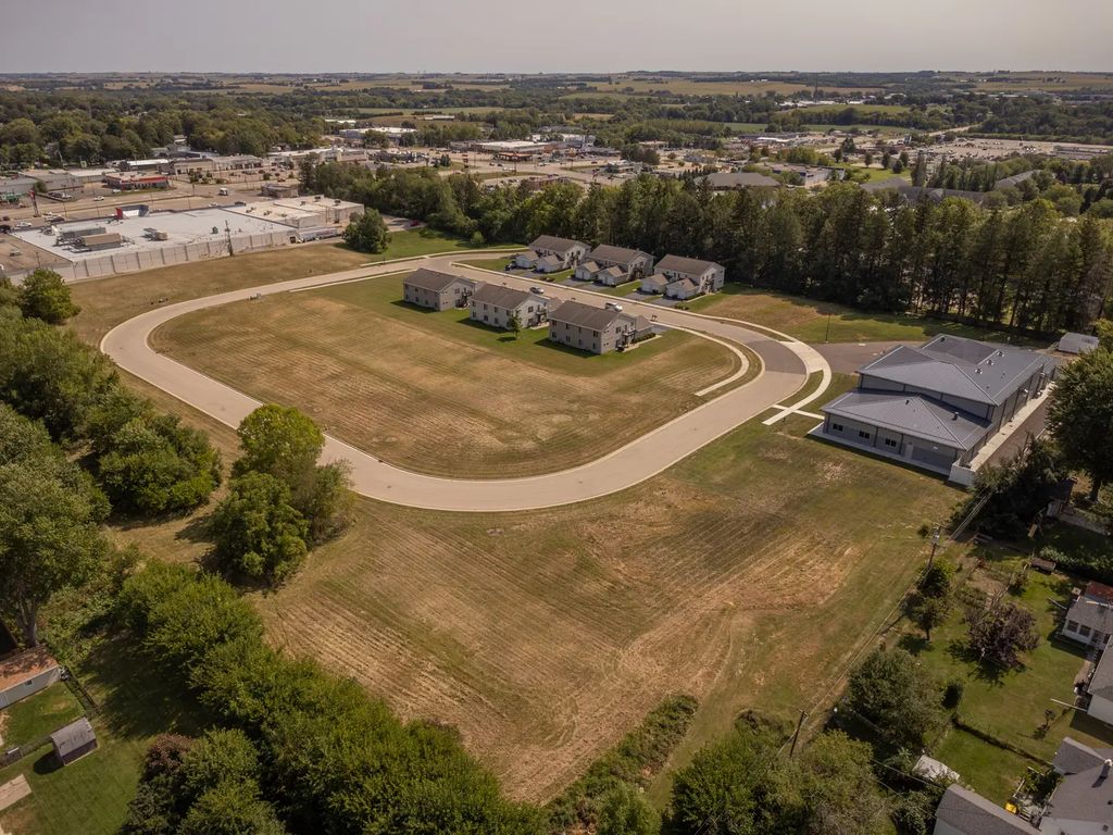 Field Circle, Freeport
