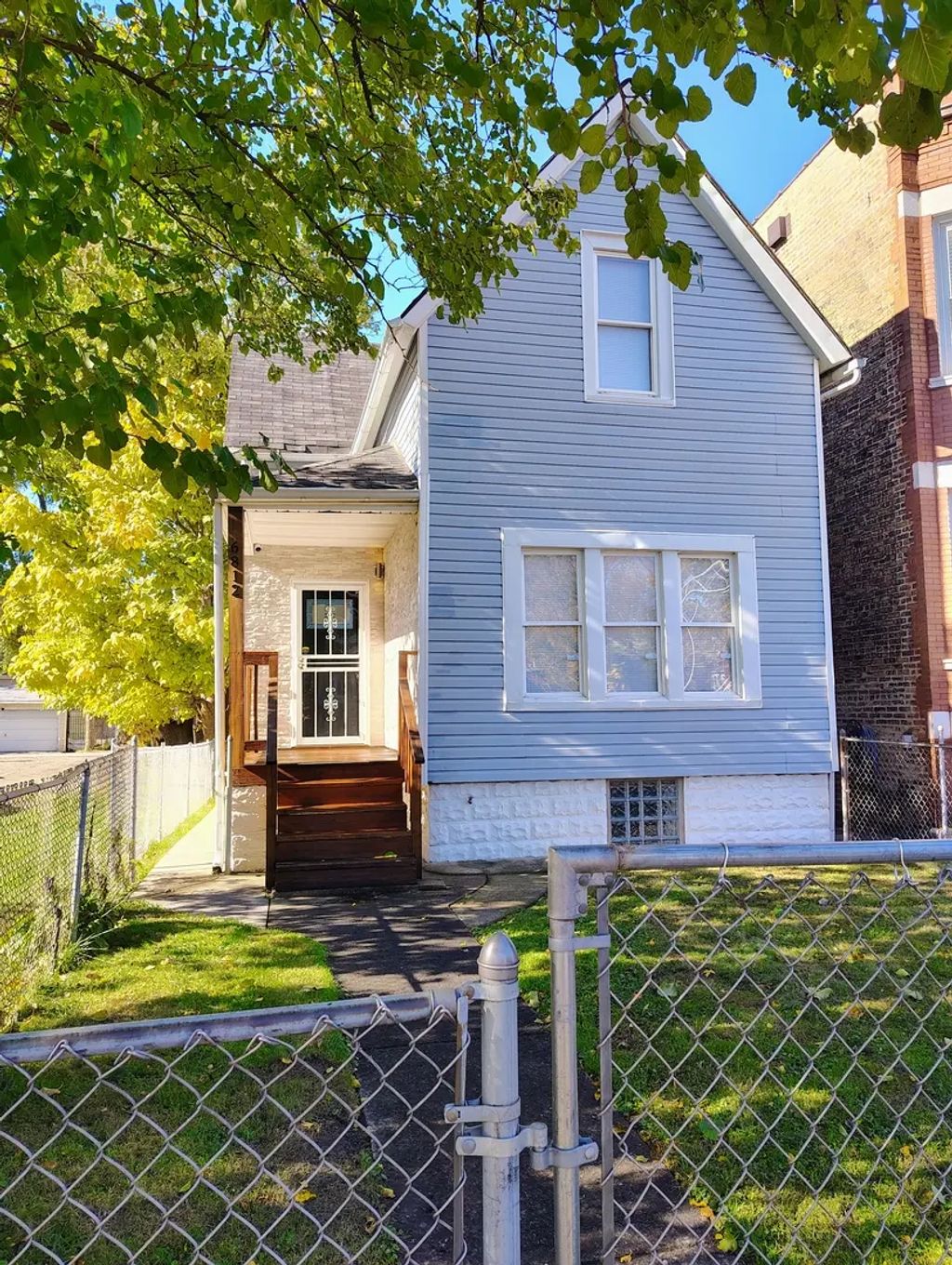 6812 S Green Street, Chicago