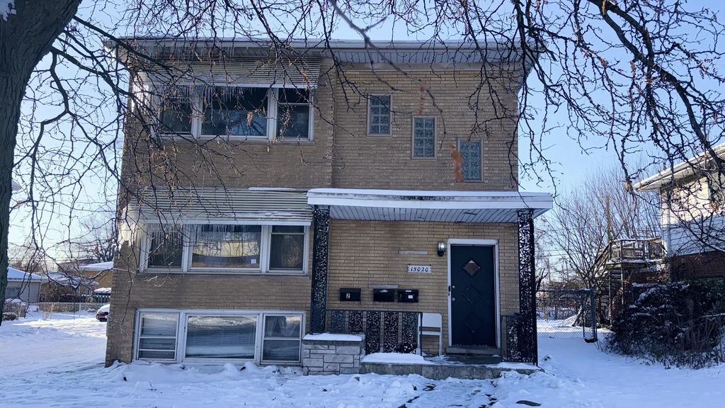 15020 Woodlawn Avenue Garden, Dolton