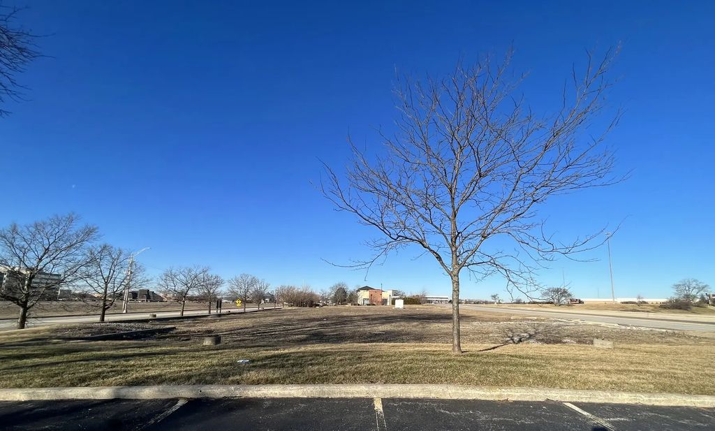 56 Orland Square Drive, Orland Park