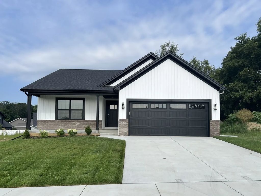2503 Treeline Drive, Bloomington