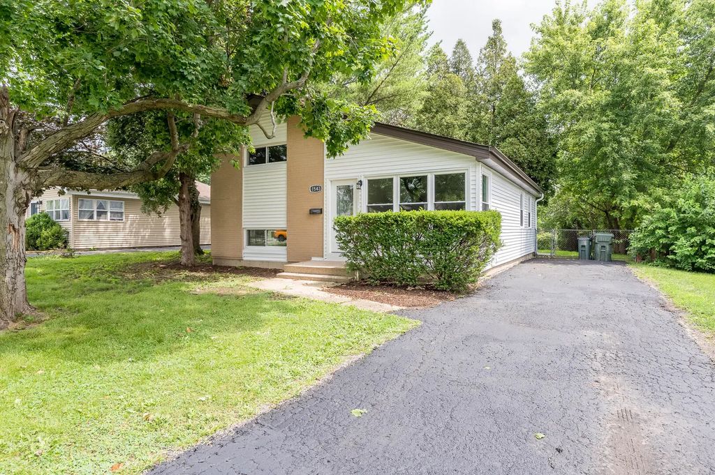 1543 Larry Lane, Glendale Heights