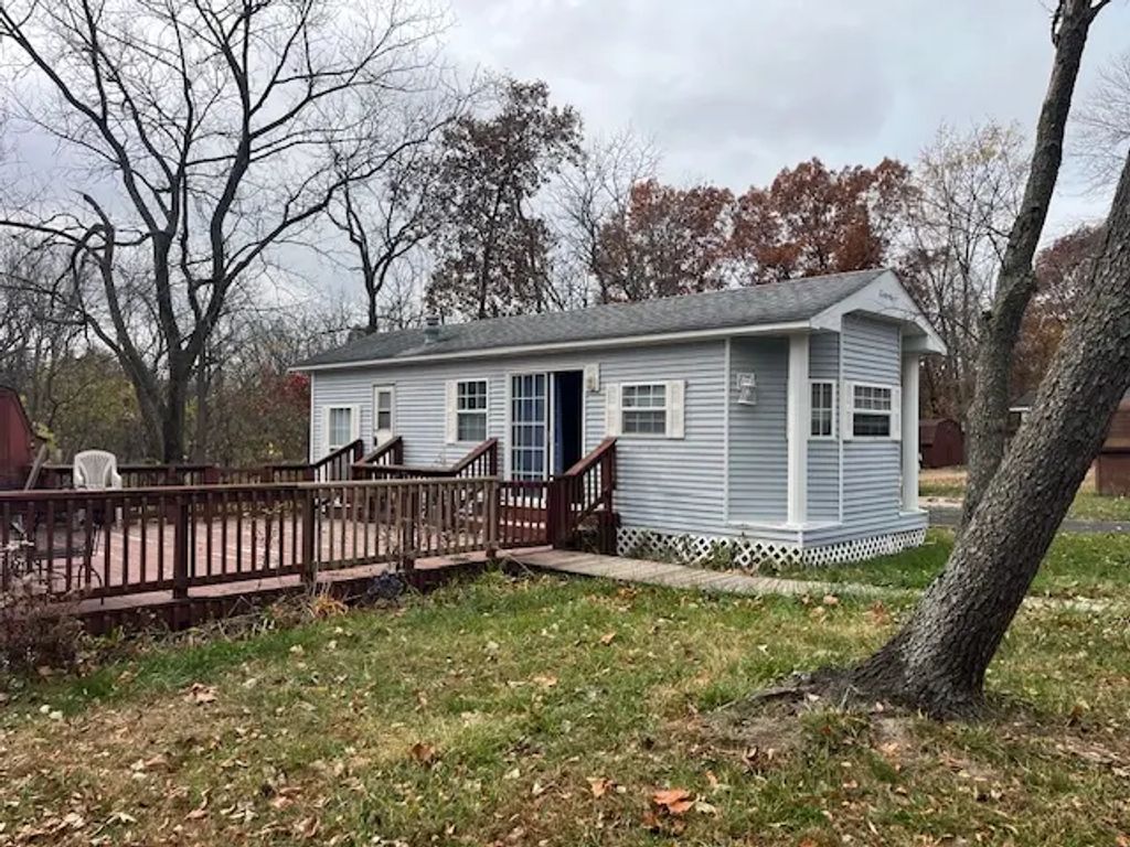 2795 E 28th Lot 322 Road, Seneca