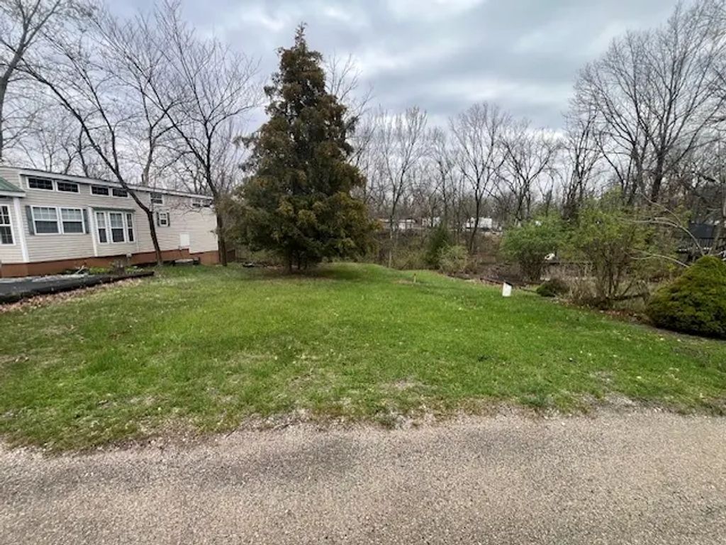 2795 E 28th Lot 1143 Road, Seneca