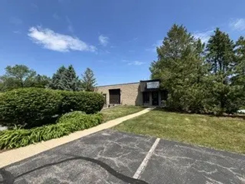 22290 N Hillview Drive 4a, Lake Barrington