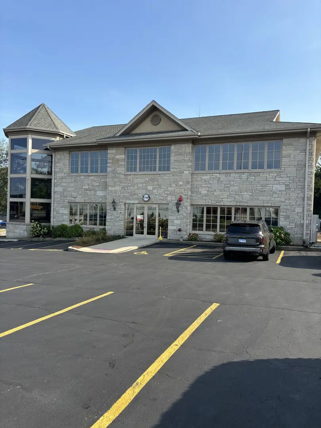 739 E North Avenue, Glendale Heights