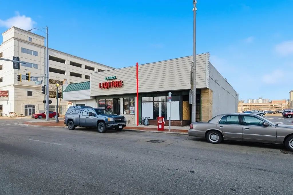 81 W Jefferson Street, Joliet