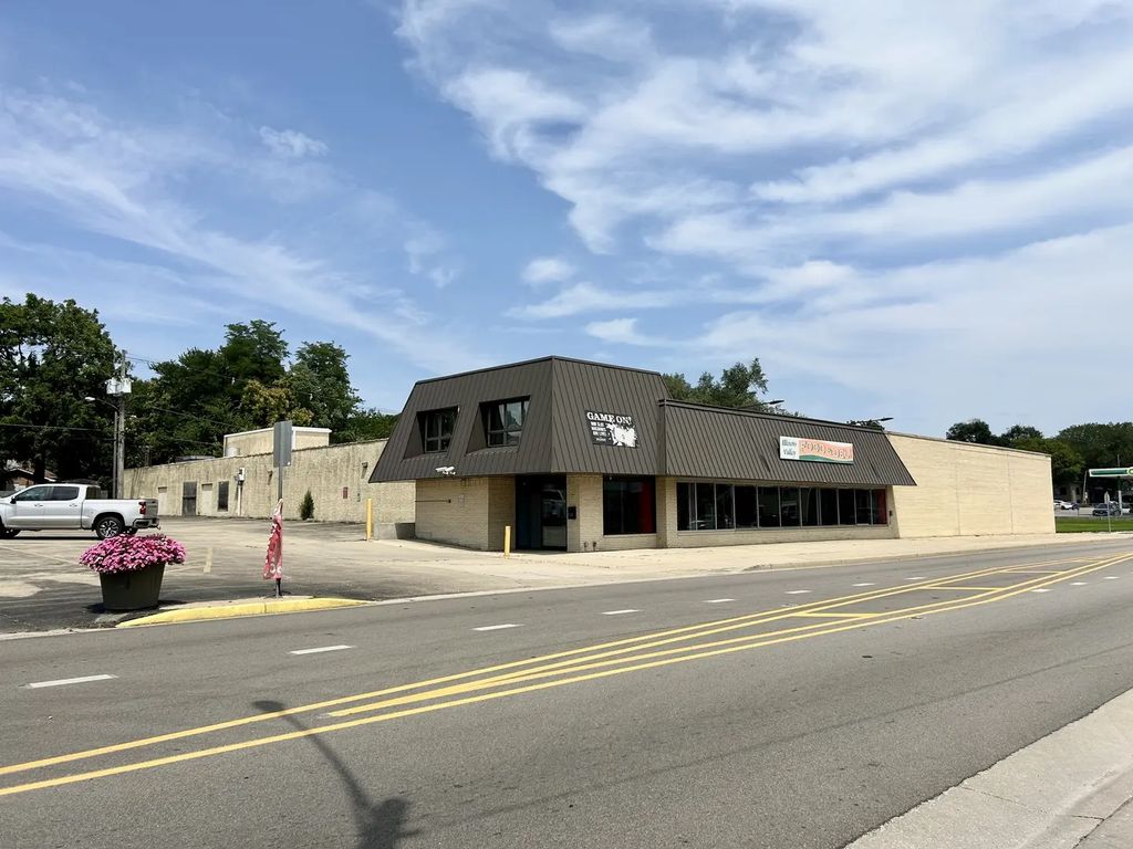 235 3rd Street, Lasalle