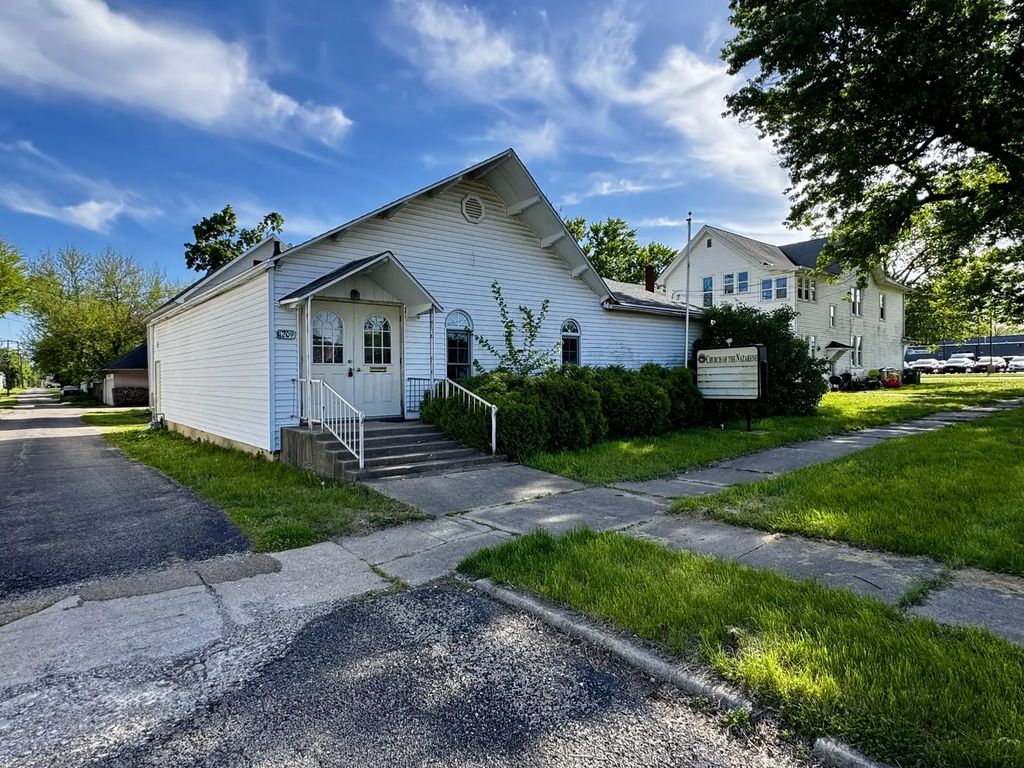 1209 6th Street, Mendota