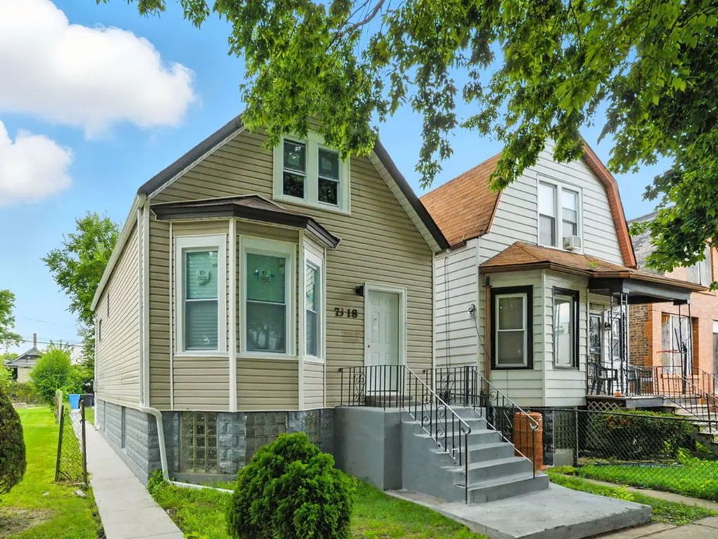 7318 S Aberdeen Street, Chicago