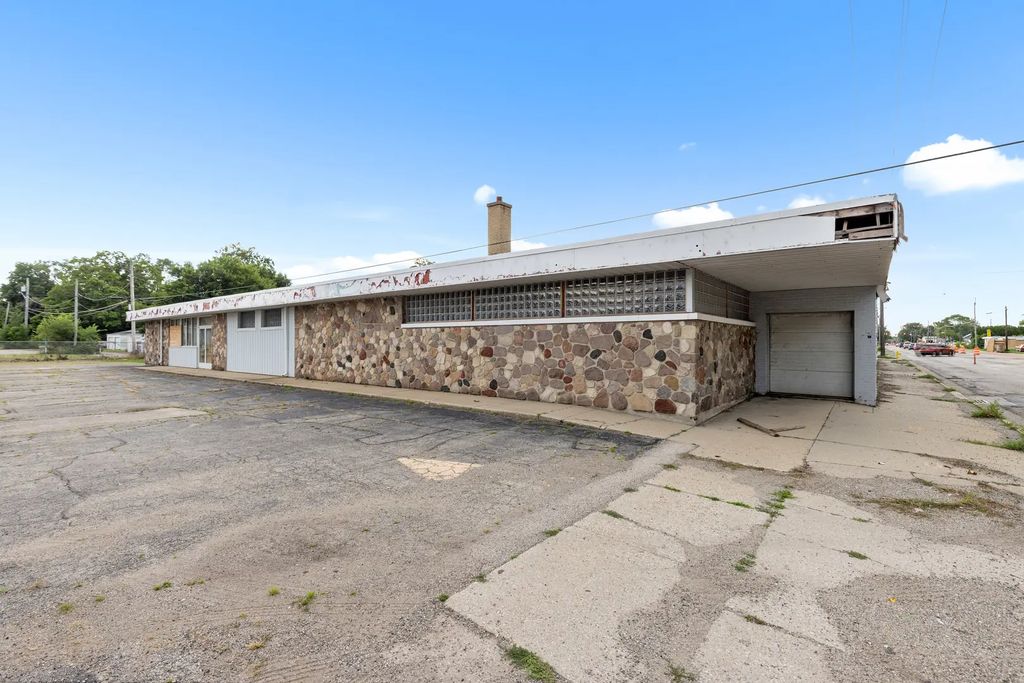 2111 11th Street, Rockford