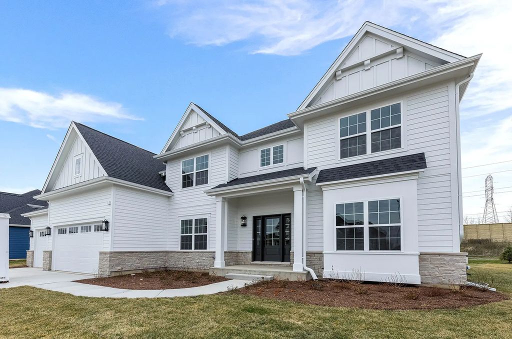 2004 Oldfield Road, Darien