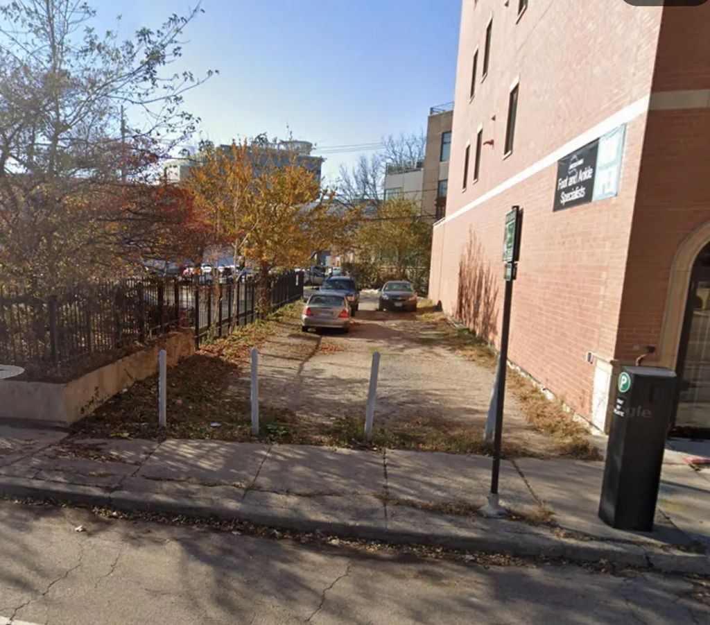 1716 N Clybourn Avenue, Chicago, 60614