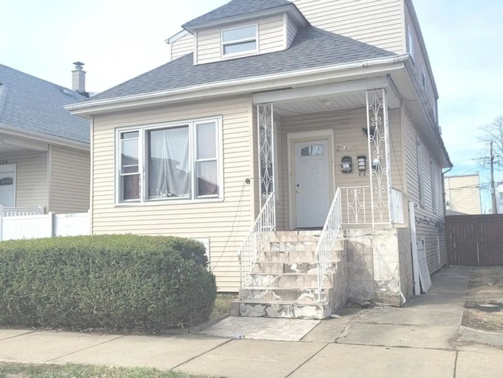 2240 N Monitor Avenue, Chicago, 60639