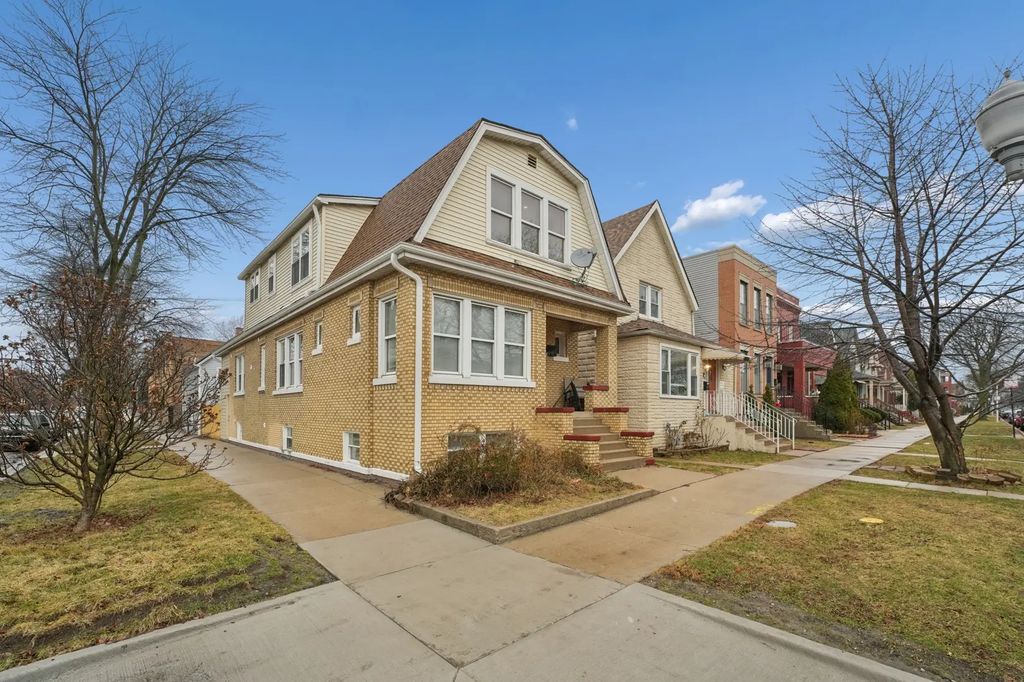 4954 W Byron Street, Chicago, 60641