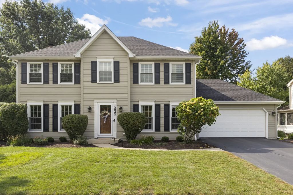 2042 Richton Drive, Wheaton