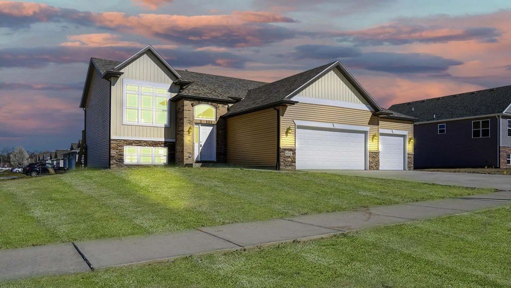 8240 Dylan Drive, Merrillville