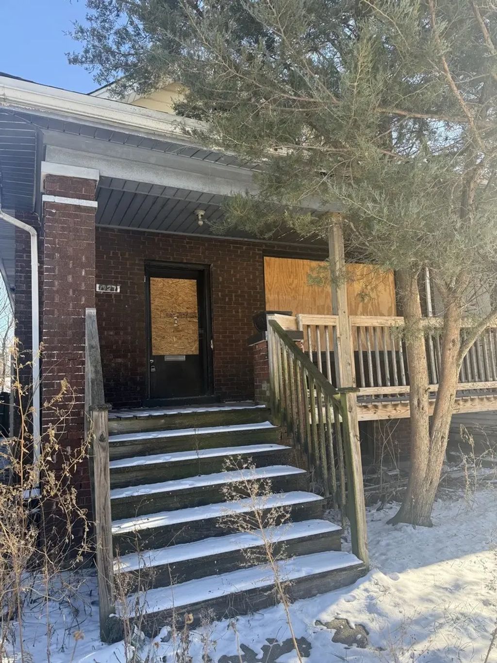 7927 S Colfax Avenue, Chicago, 60617