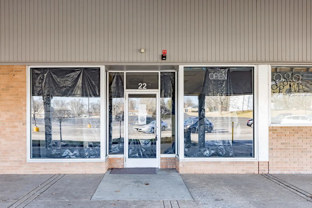 150 S Kennedy Drive, Carpentersville