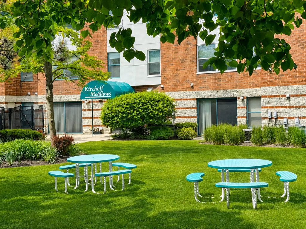 3265 Kirchoff Road 116, Rolling Meadows