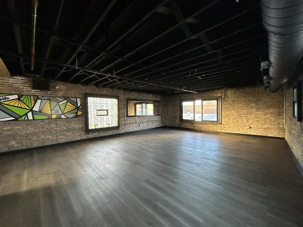 187 N York Street, Elmhurst