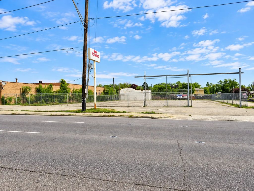 2305 N Mannheim Road, Melrose Park