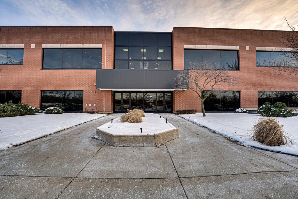 4200 Cantera Drive 204, Warrenville