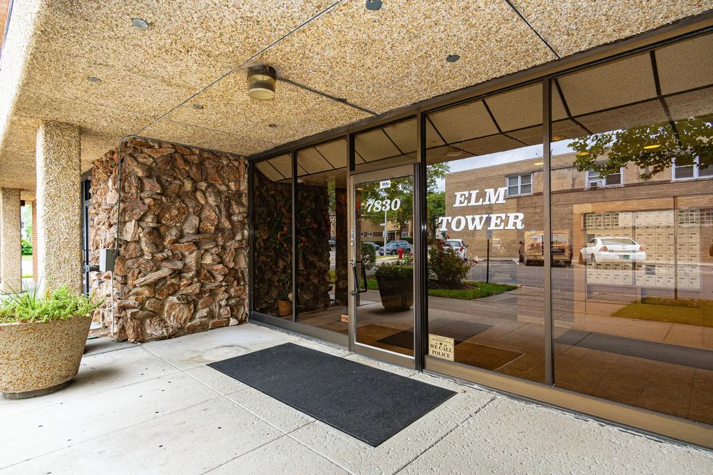 7830 W North Avenue 414, Elmwood Park
