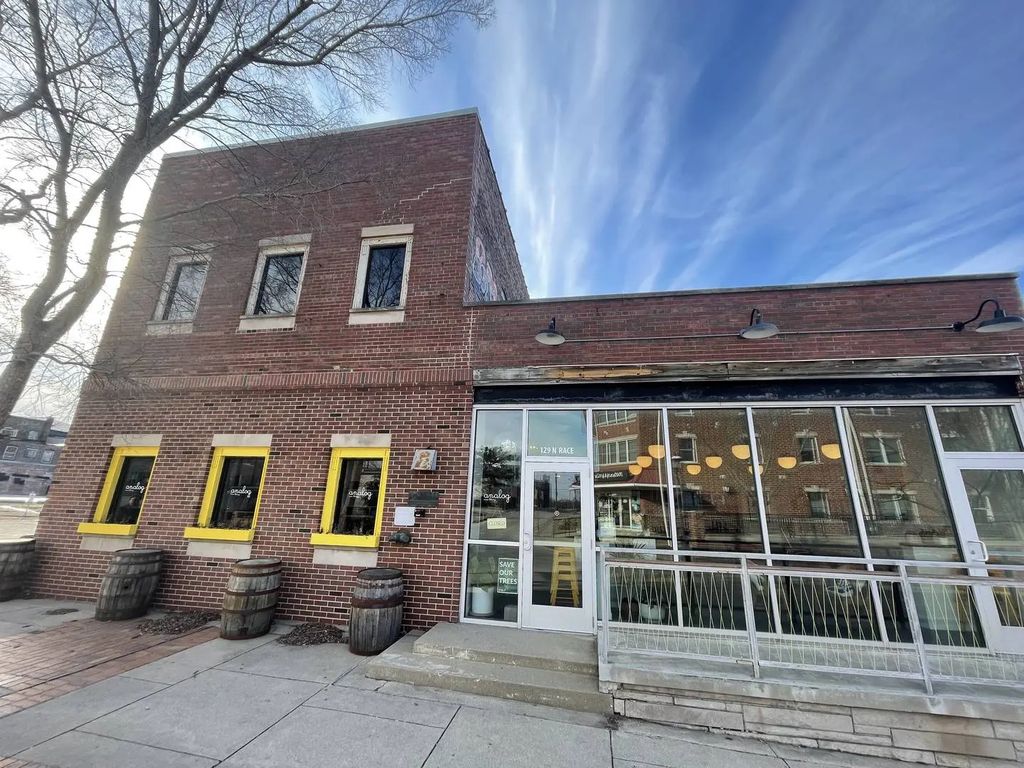 129 N Race Street, Urbana
