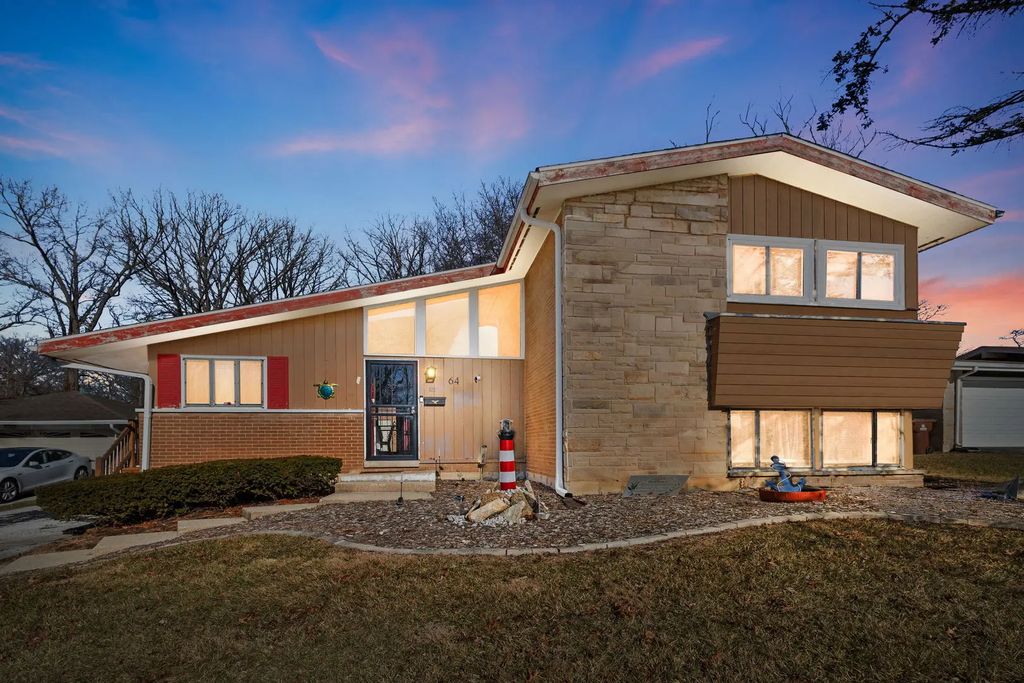 64 Blackhawk Drive, Park Forest
