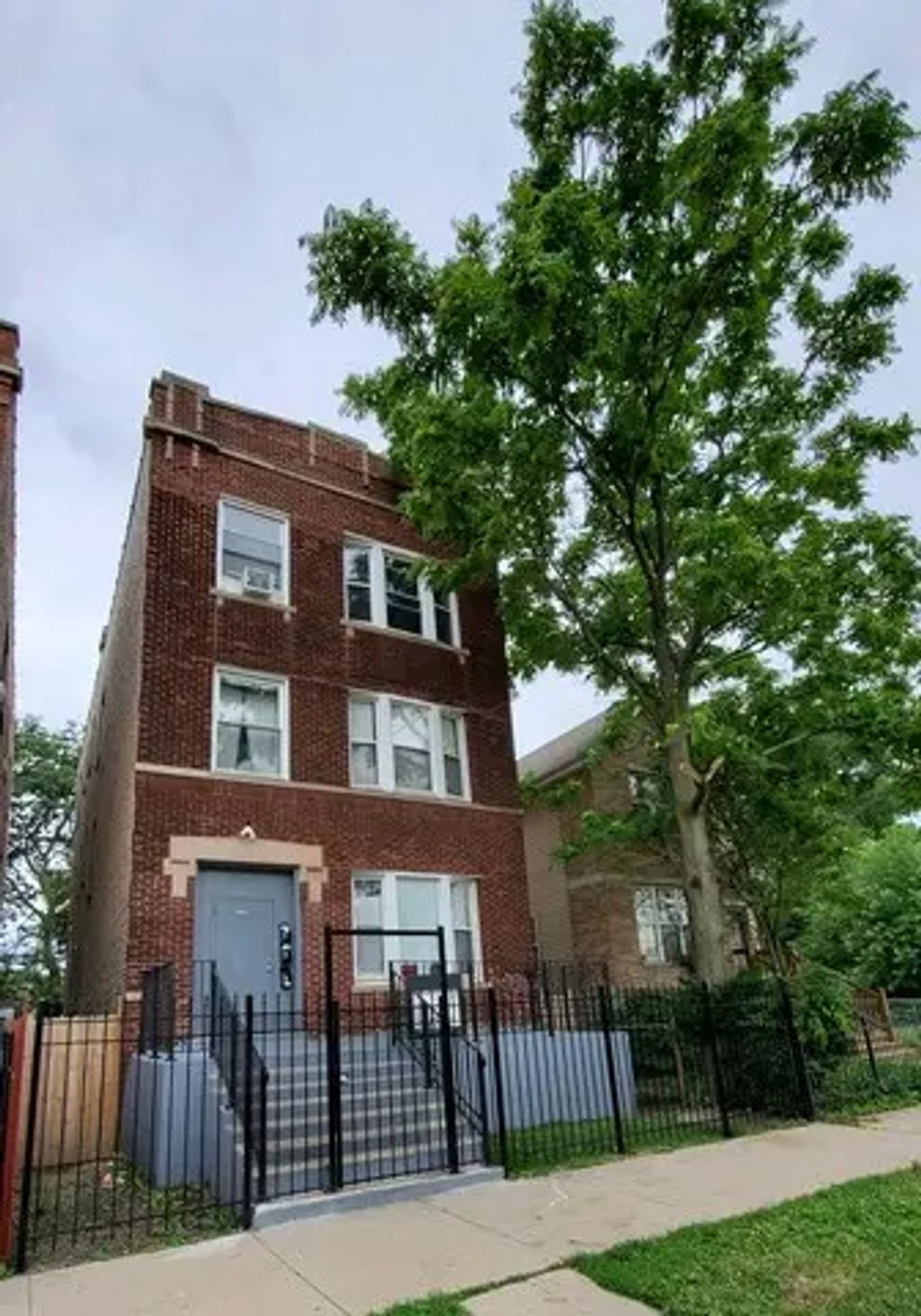 3829 W Maypole Avenue, Chicago, 60624