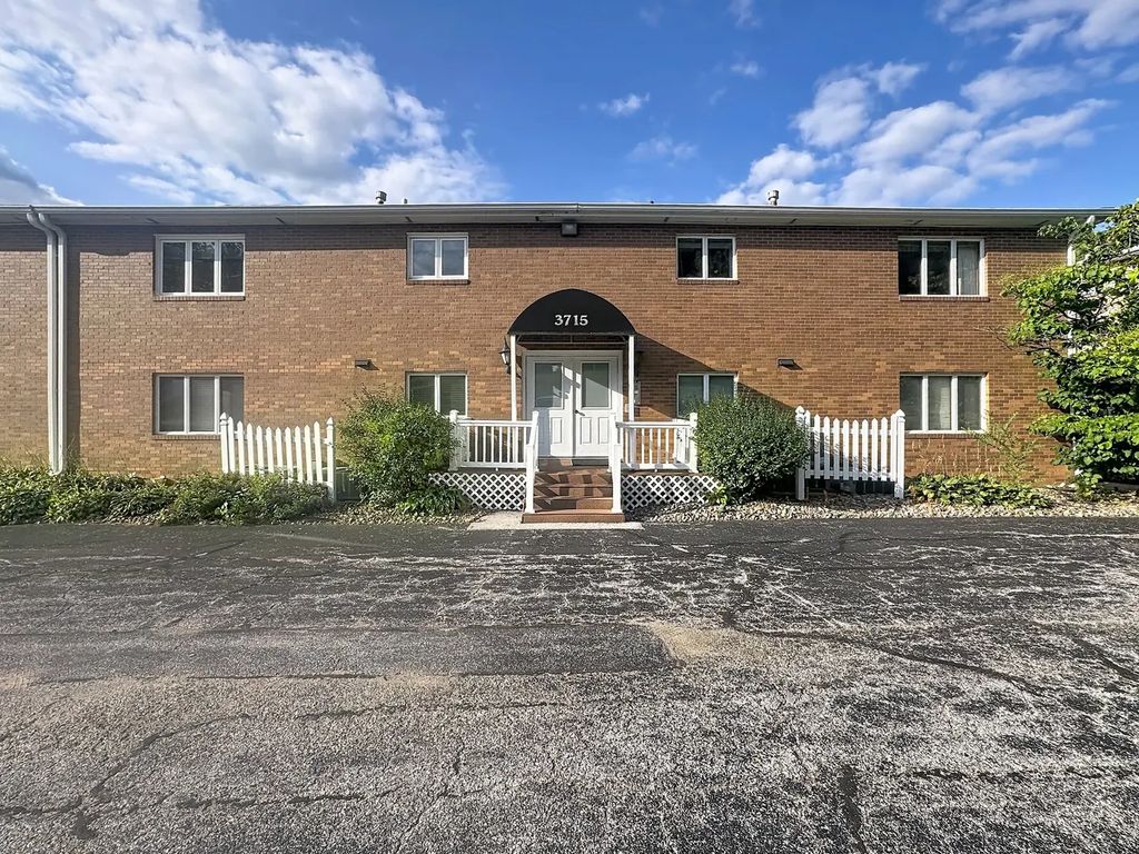 3715 35th Street 3, Moline