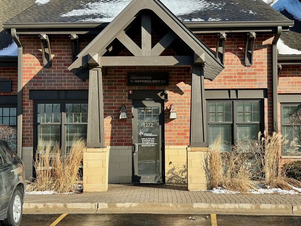 1272 American Way 1272-76, Libertyville