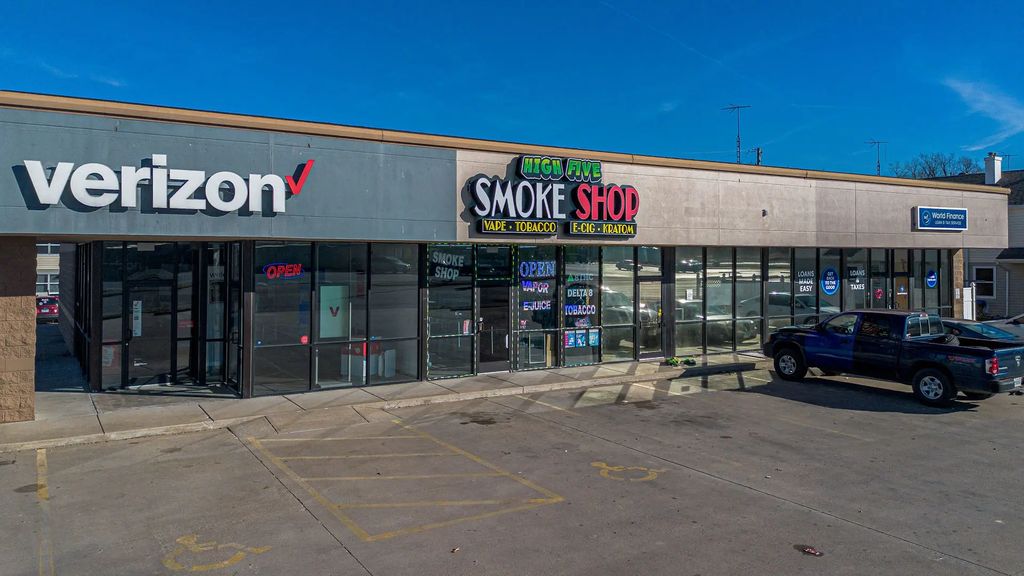 1201 E 5th Street, Metropolis