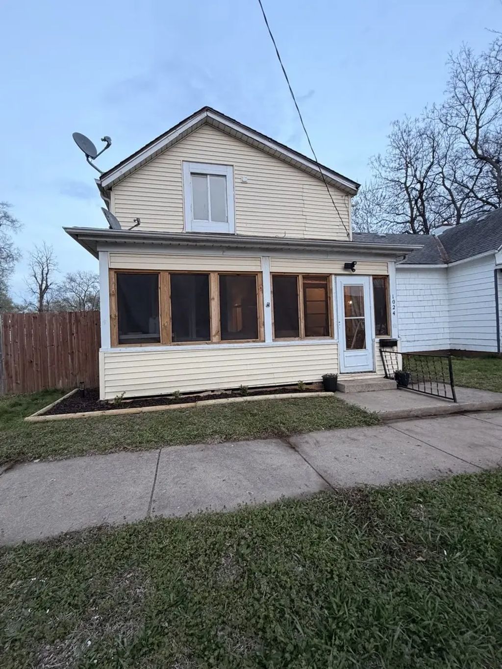 1024 S Warren Street, Peoria