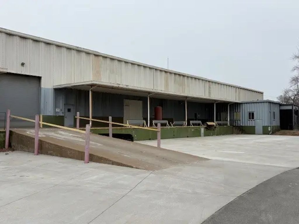 200 S Bellingham Road 1, Bettendorf