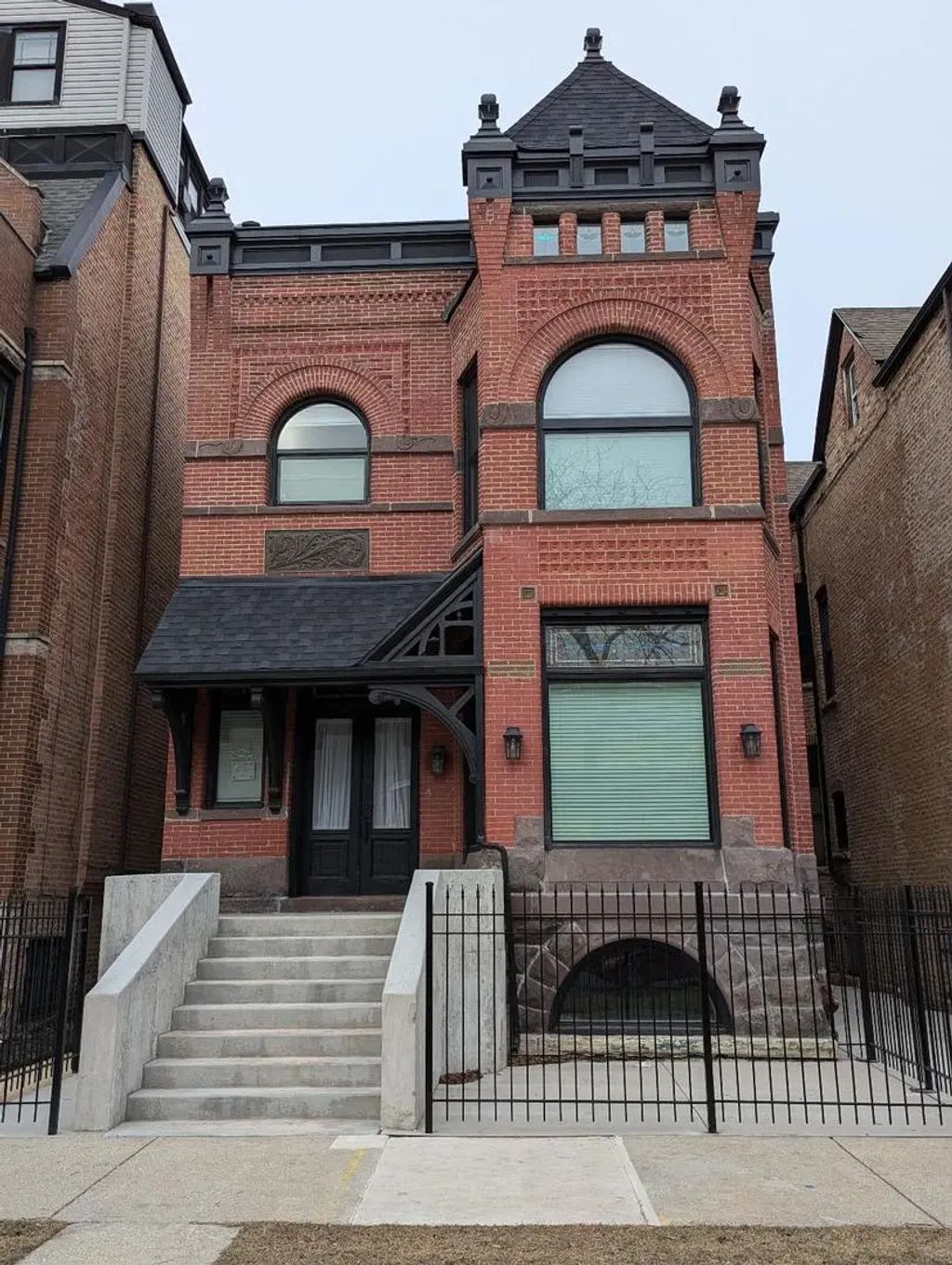 2150 W Monroe Street, Chicago, 60612
