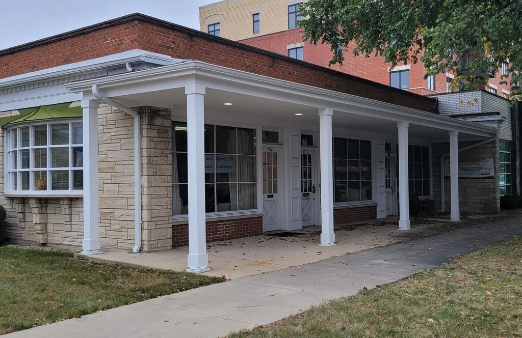 7714 W North Avenue, Elmwood Park