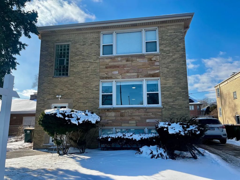 6522 N Spaulding Avenue 2, Lincolnwood