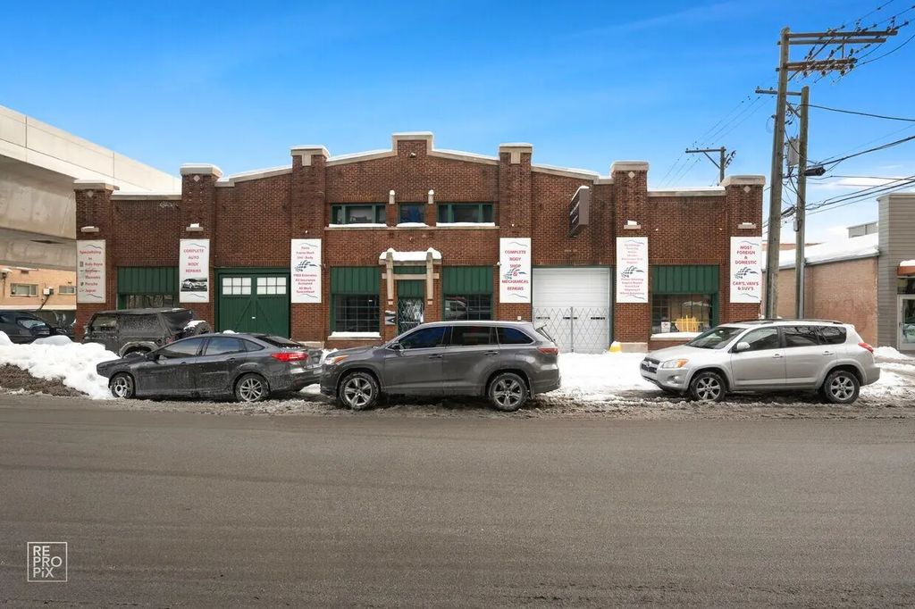 1123 W Catalpa Avenue, Chicago