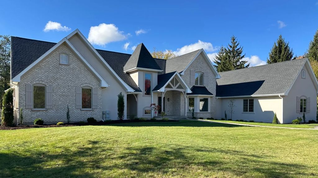 1161 Gavin Court, Lake Forest, 60045