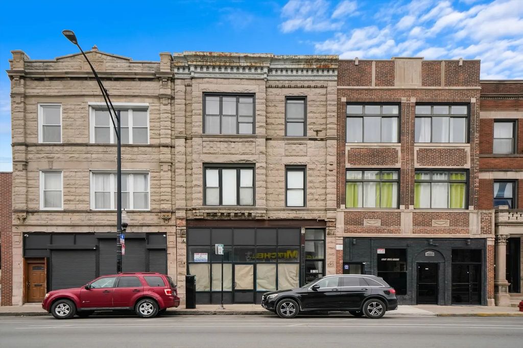 2140 W Cermak Road, Chicago, 60608